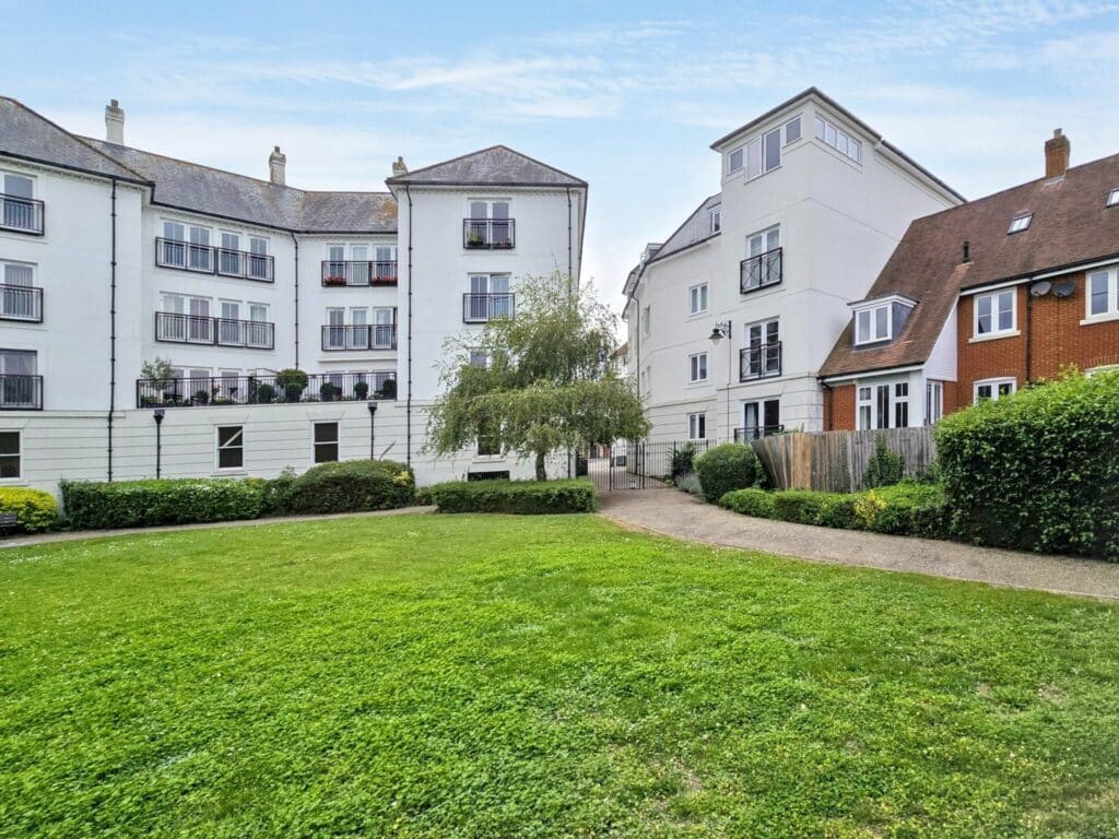 Property Image 0 Image 0