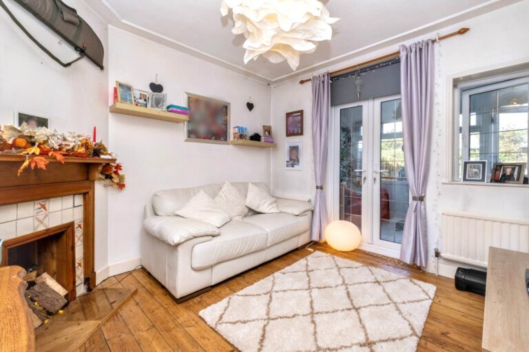 Property Image 0