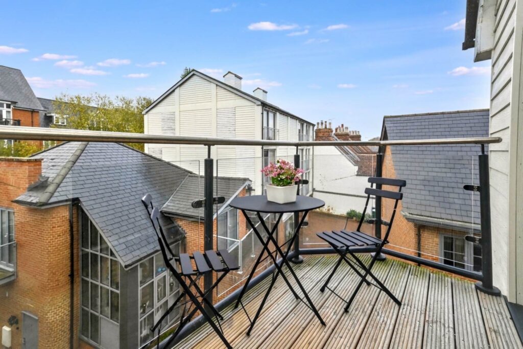 Property Image 0 Image 0