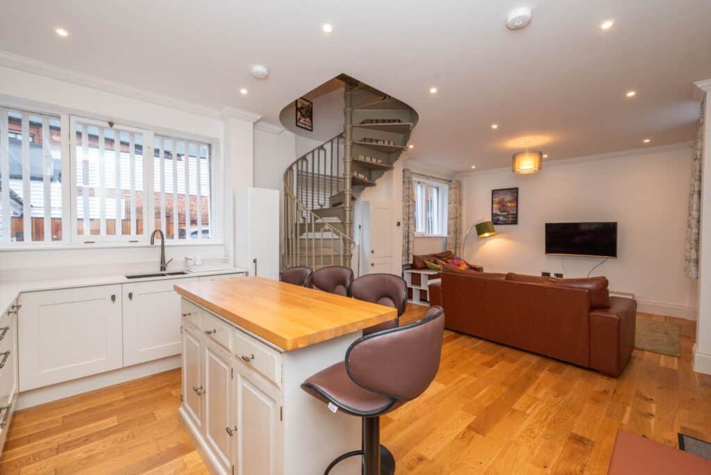 Property Image 0 Image 0
