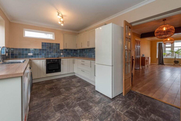 Property Image 0 Property Image 0