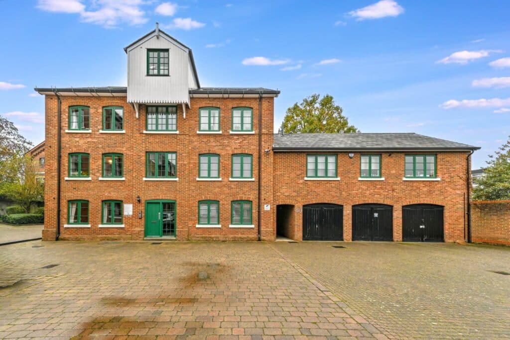 Property Image 0 Image 0