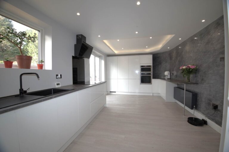 Property Image 0 Property Image 0