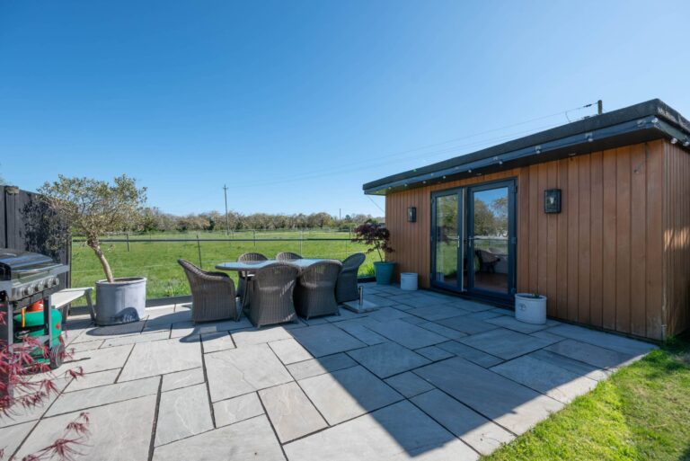 Property Image 0 Property Image 0