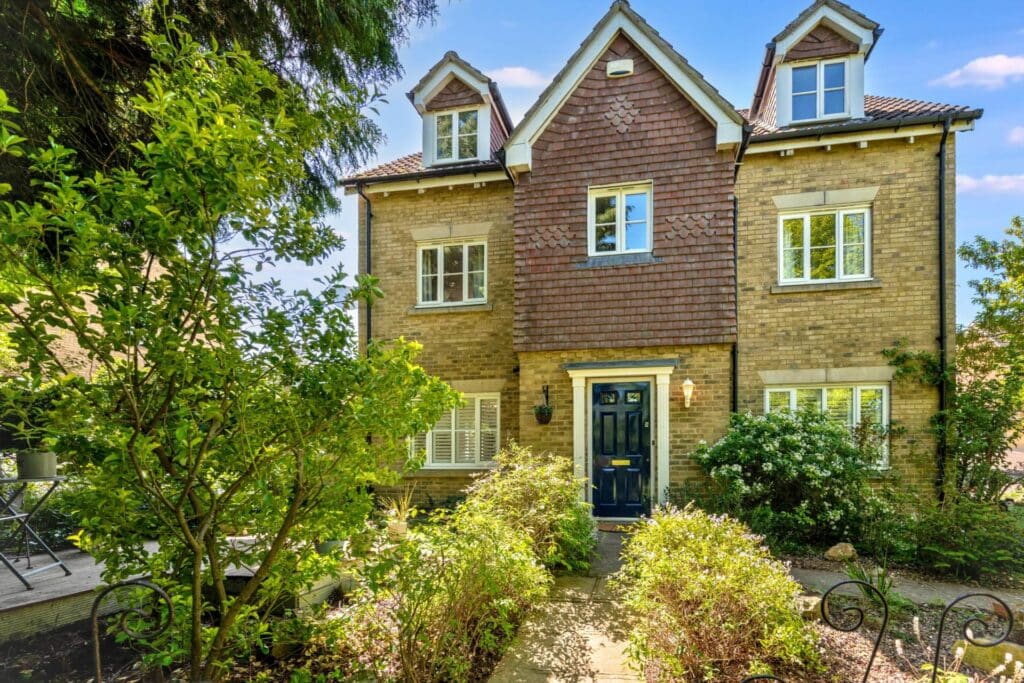 Property Image 0 Image 0