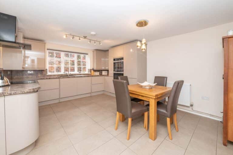 Property Image 0 Property Image 0