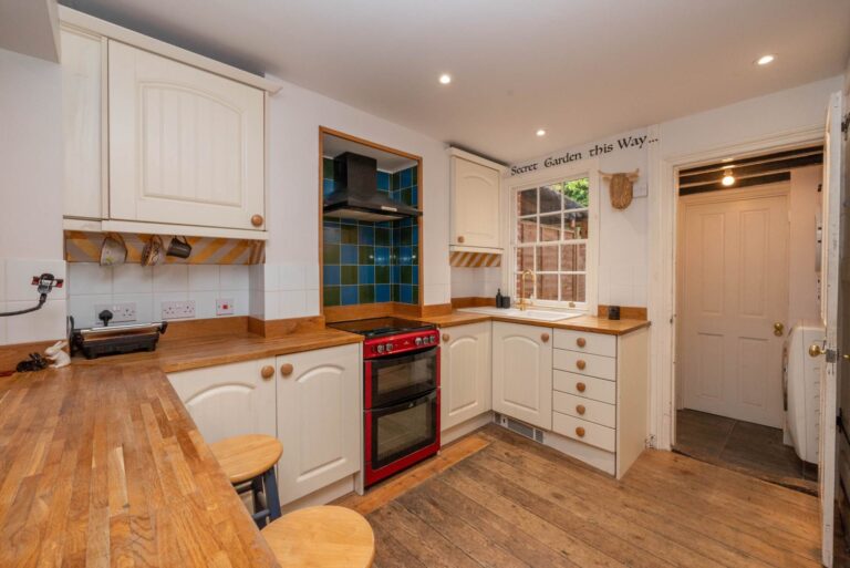 Property Image 0 Property Image 0