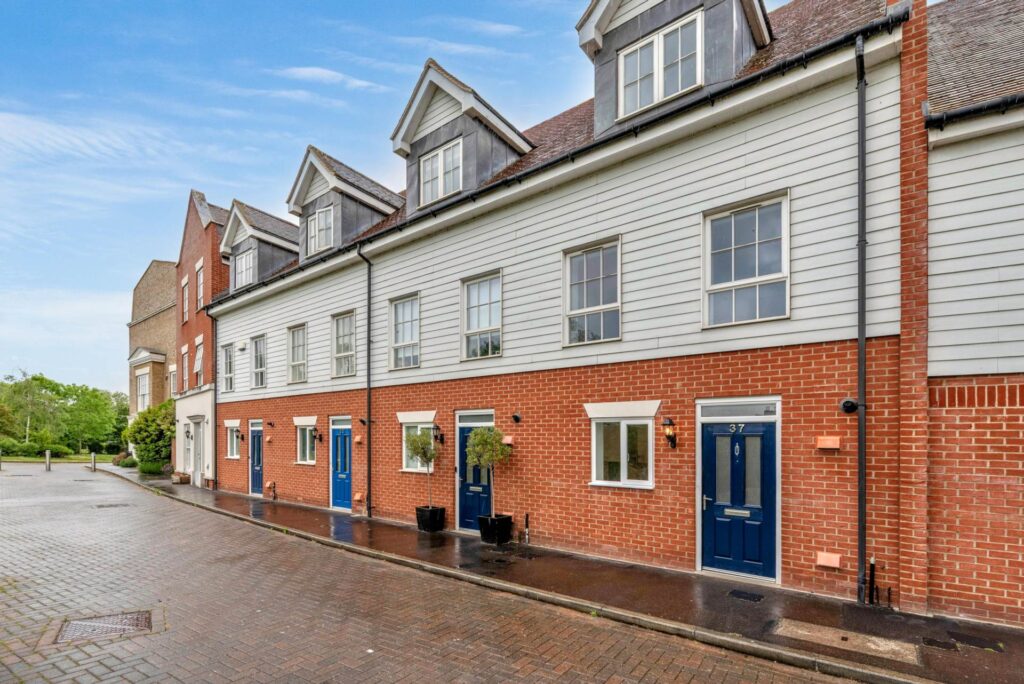 Property Image 0 Image 0