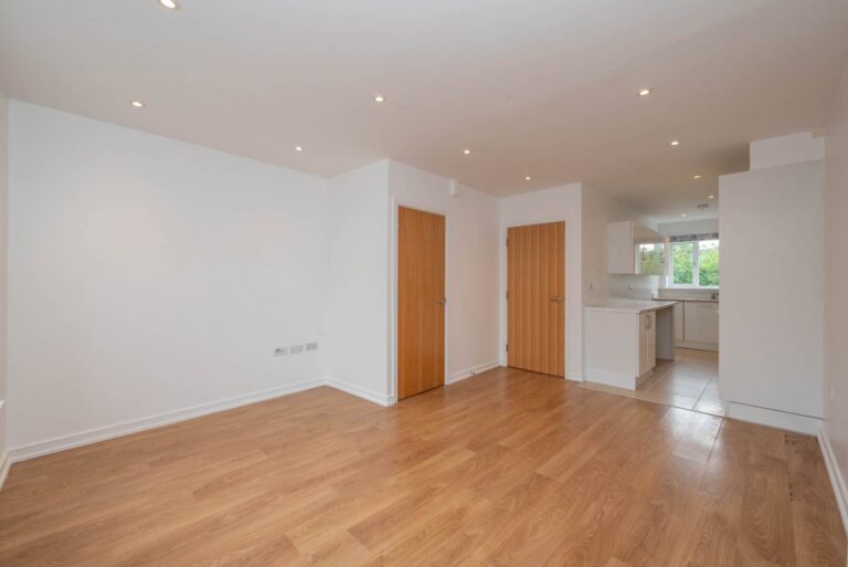 Property Image 0 Property Image 0