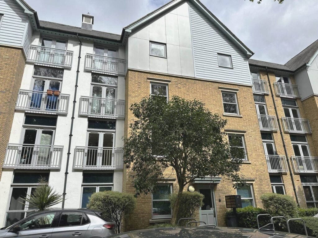 Property Image 0 Image 0
