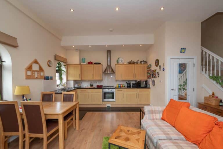 Property Image 0 Property Image 0