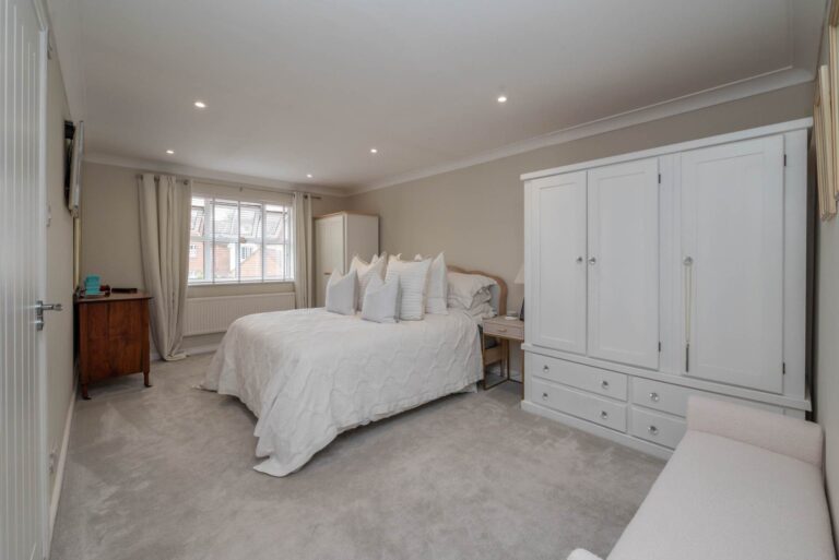 Property Image 0 Property Image 0