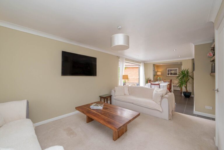 Property Image 0 Property Image 0