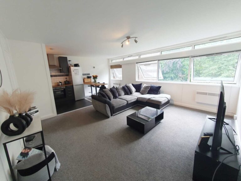 Property Image 0 Property Image 0