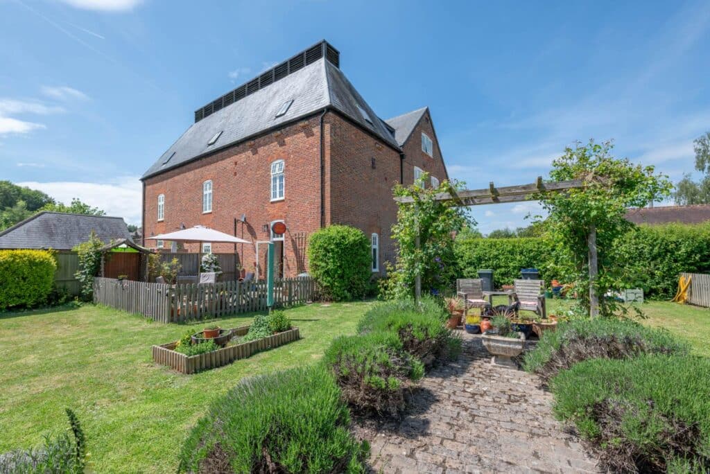 Property Image 0 Image 0