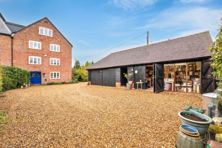 Property Image 0 Property Image 0