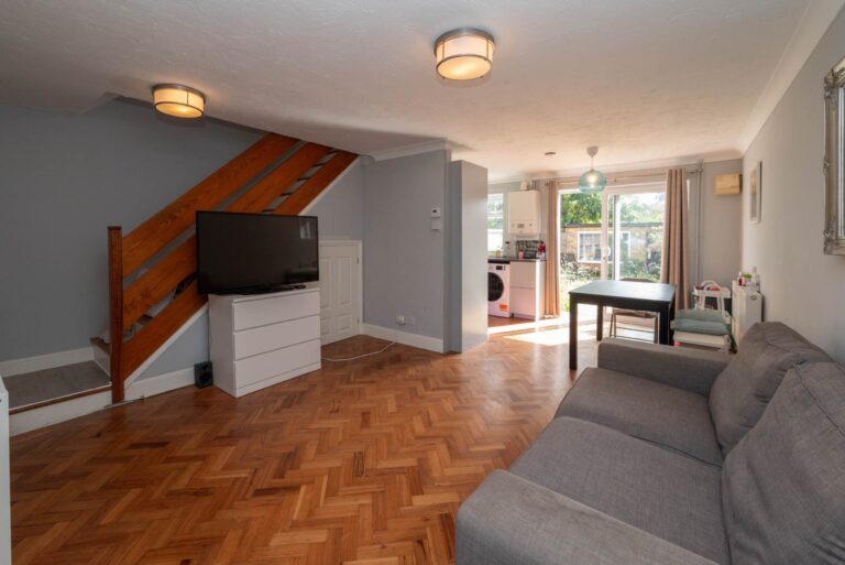 Property Image 0 Property Image 0