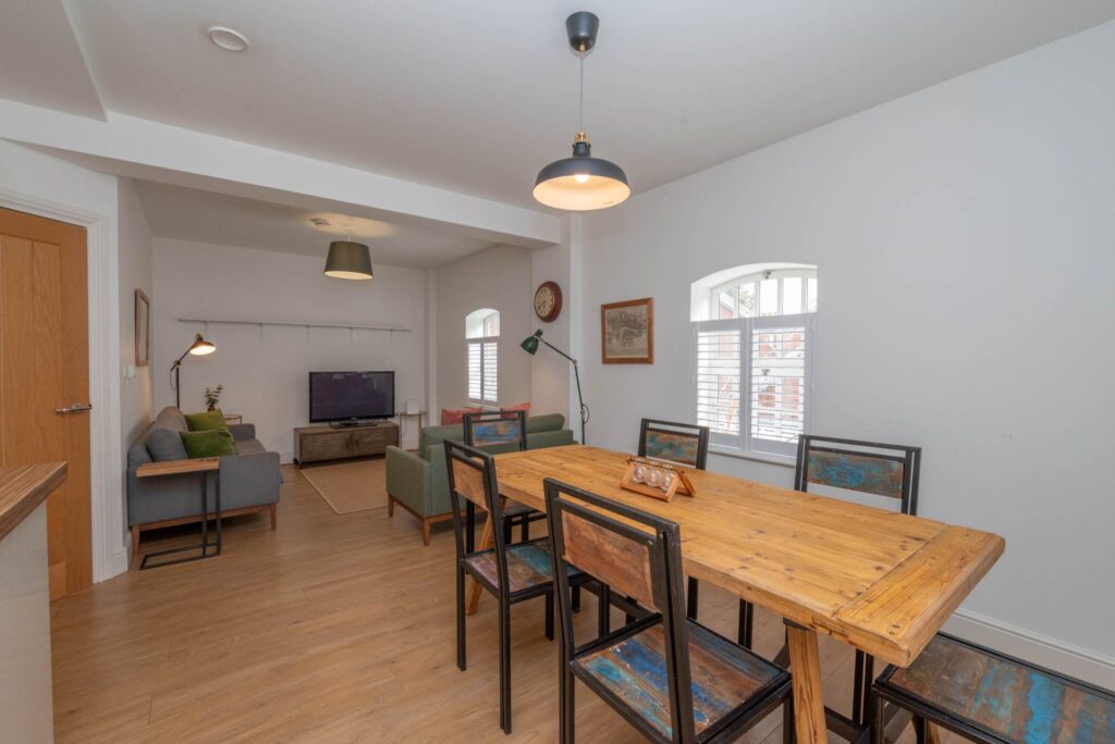 Property Image 0 Image 0